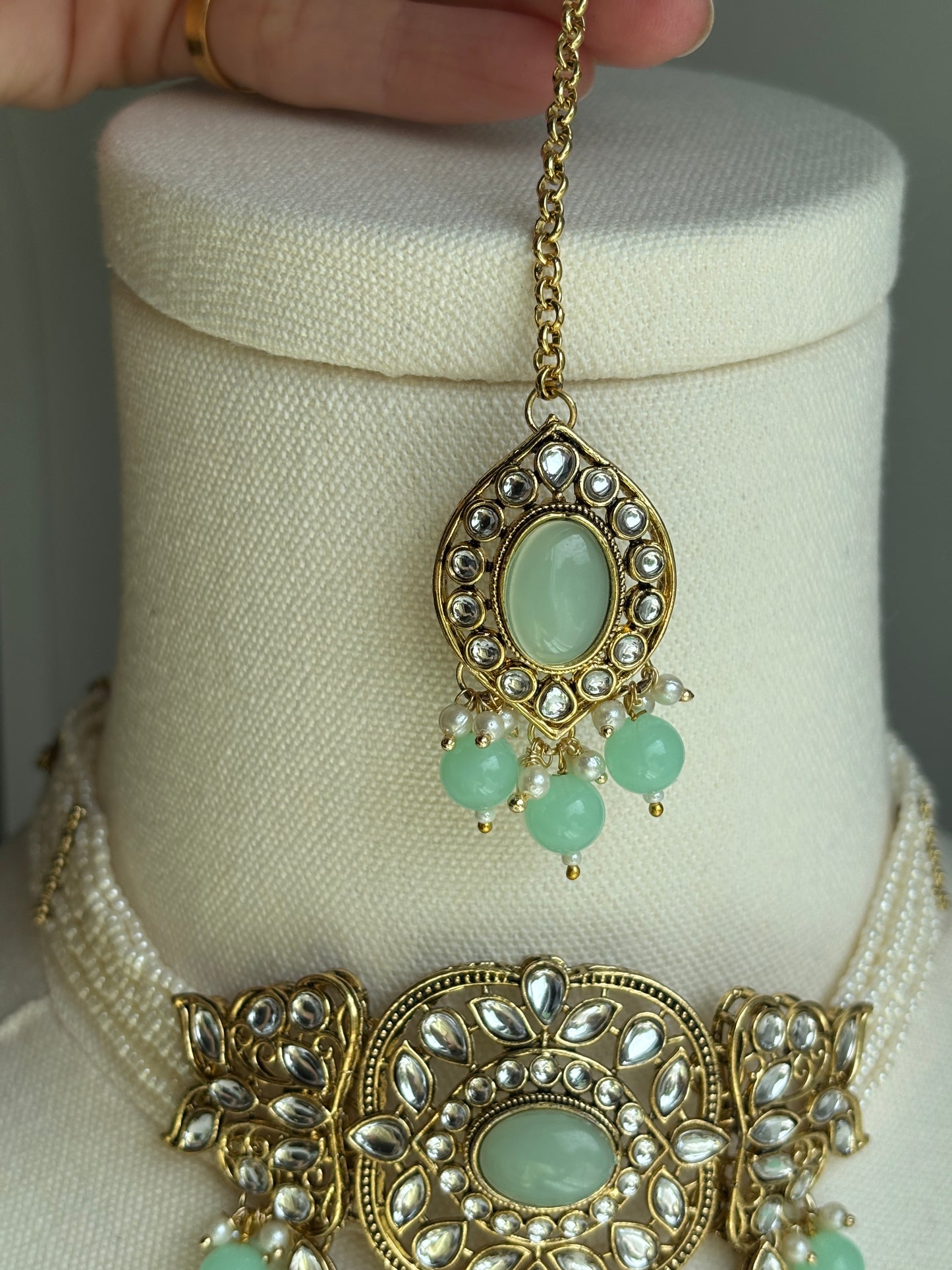 Mint Kundan Set - Earrings - Necklace - Tikka