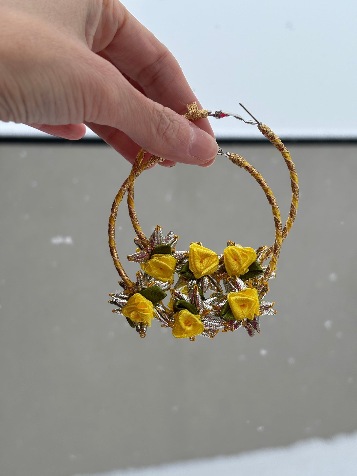 Gota Floral Hoops