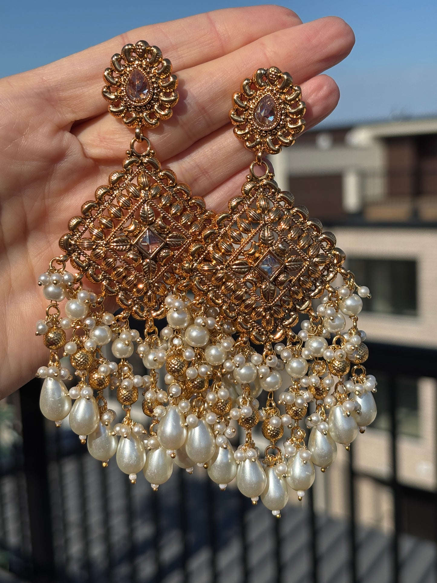 Mahi Pearl & Stone Set
