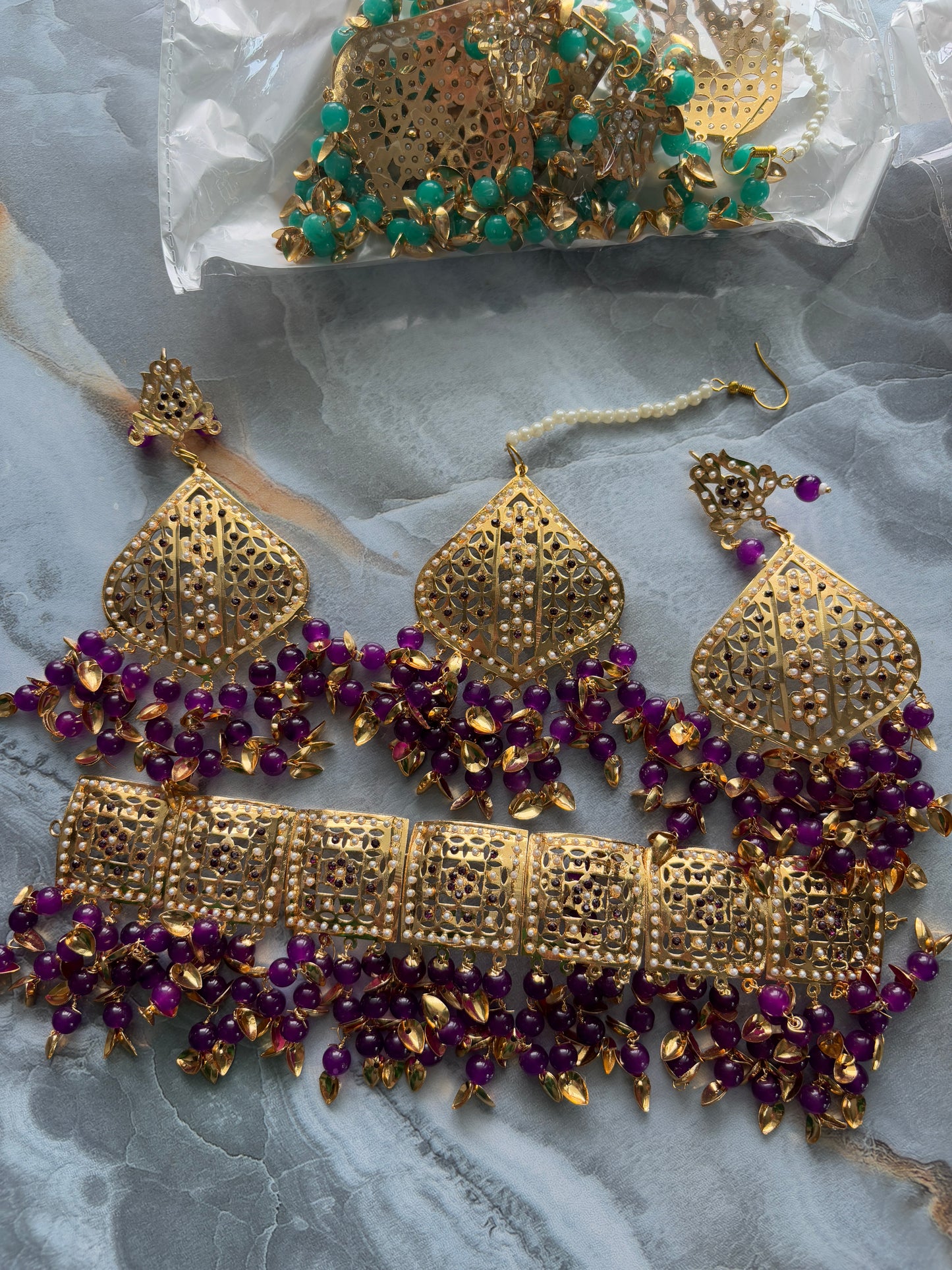 Red Pipal Patti Set