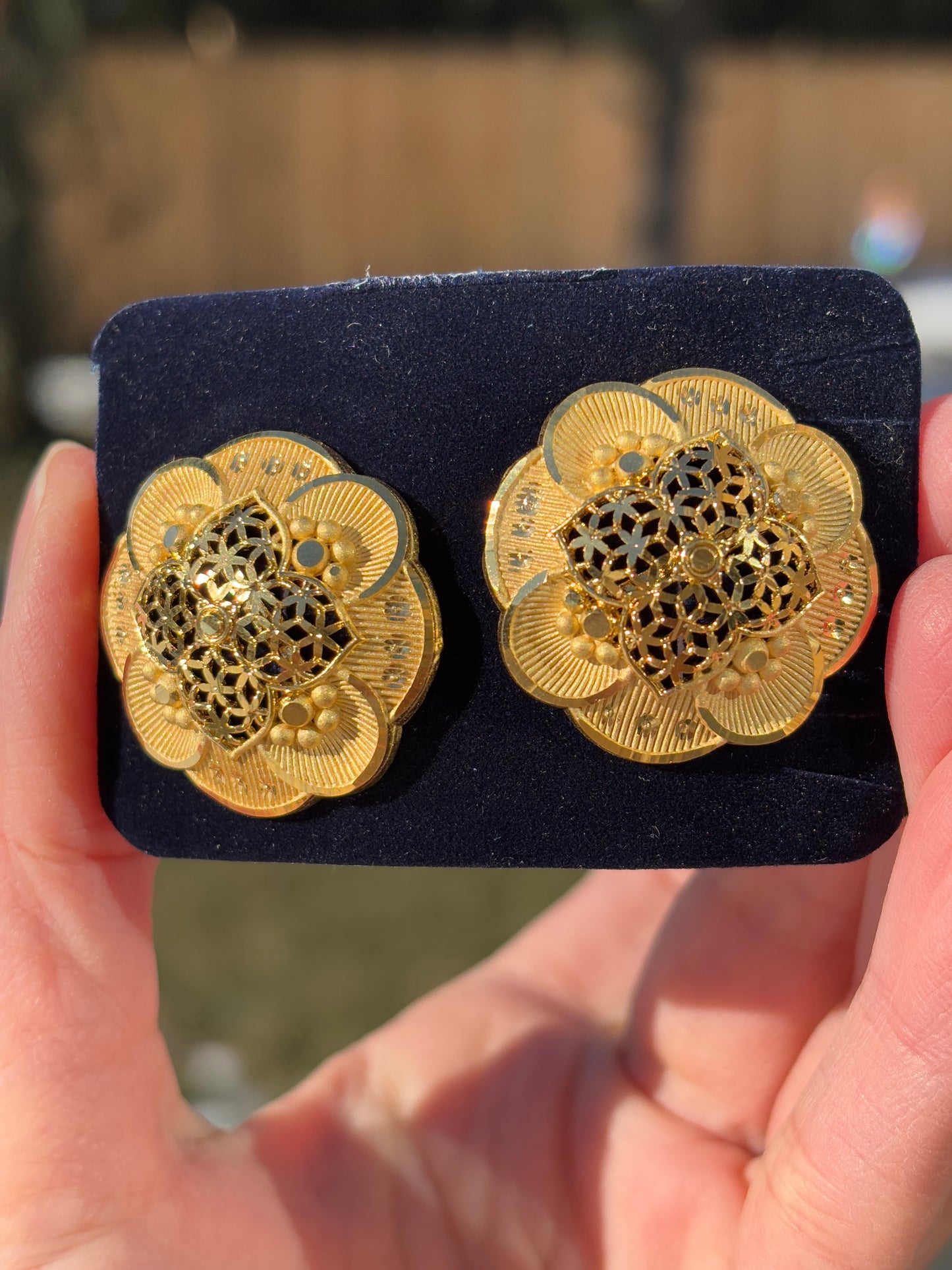 Gold look Studs