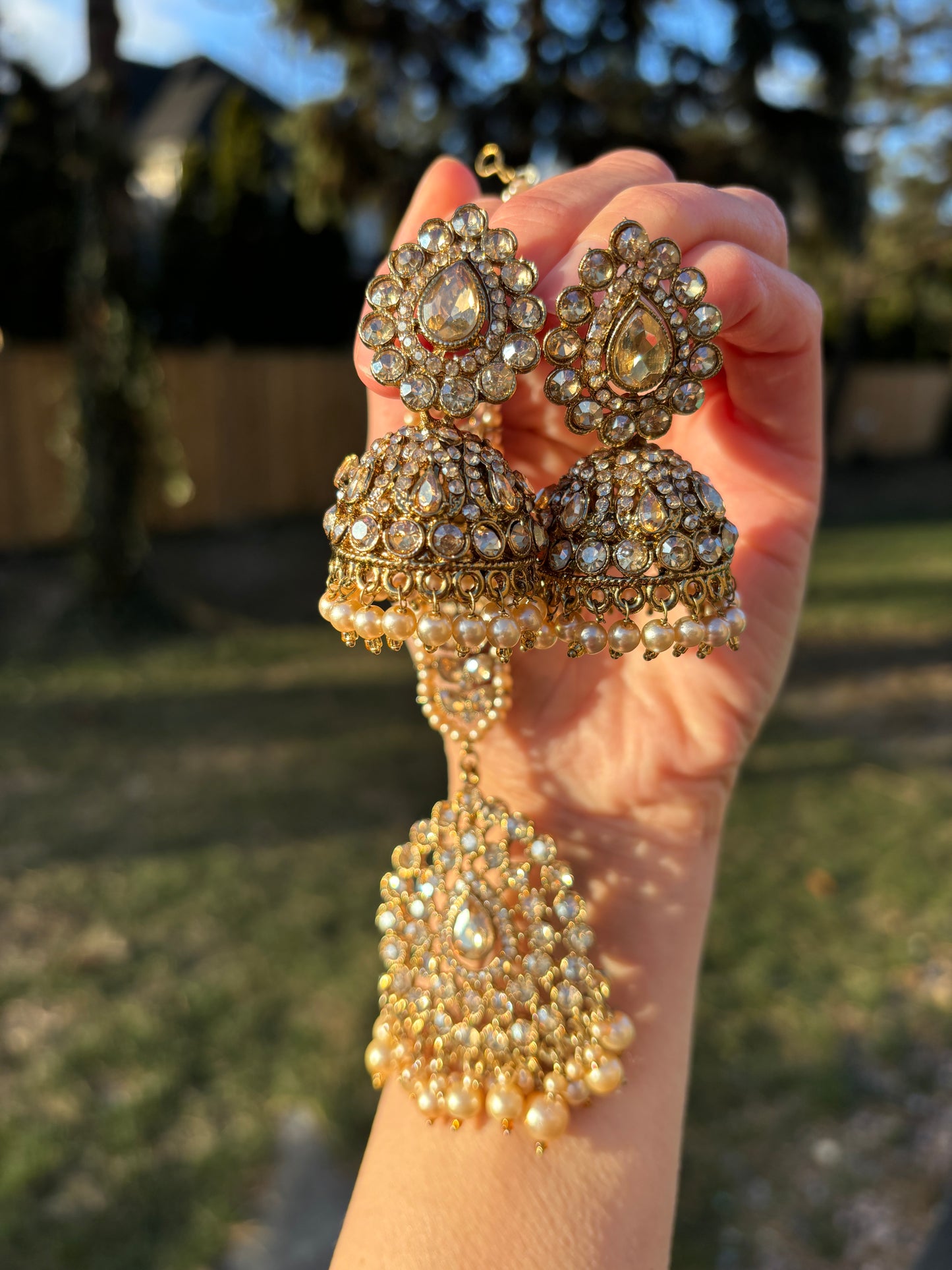 Pihu Earrings-Tikka Set
