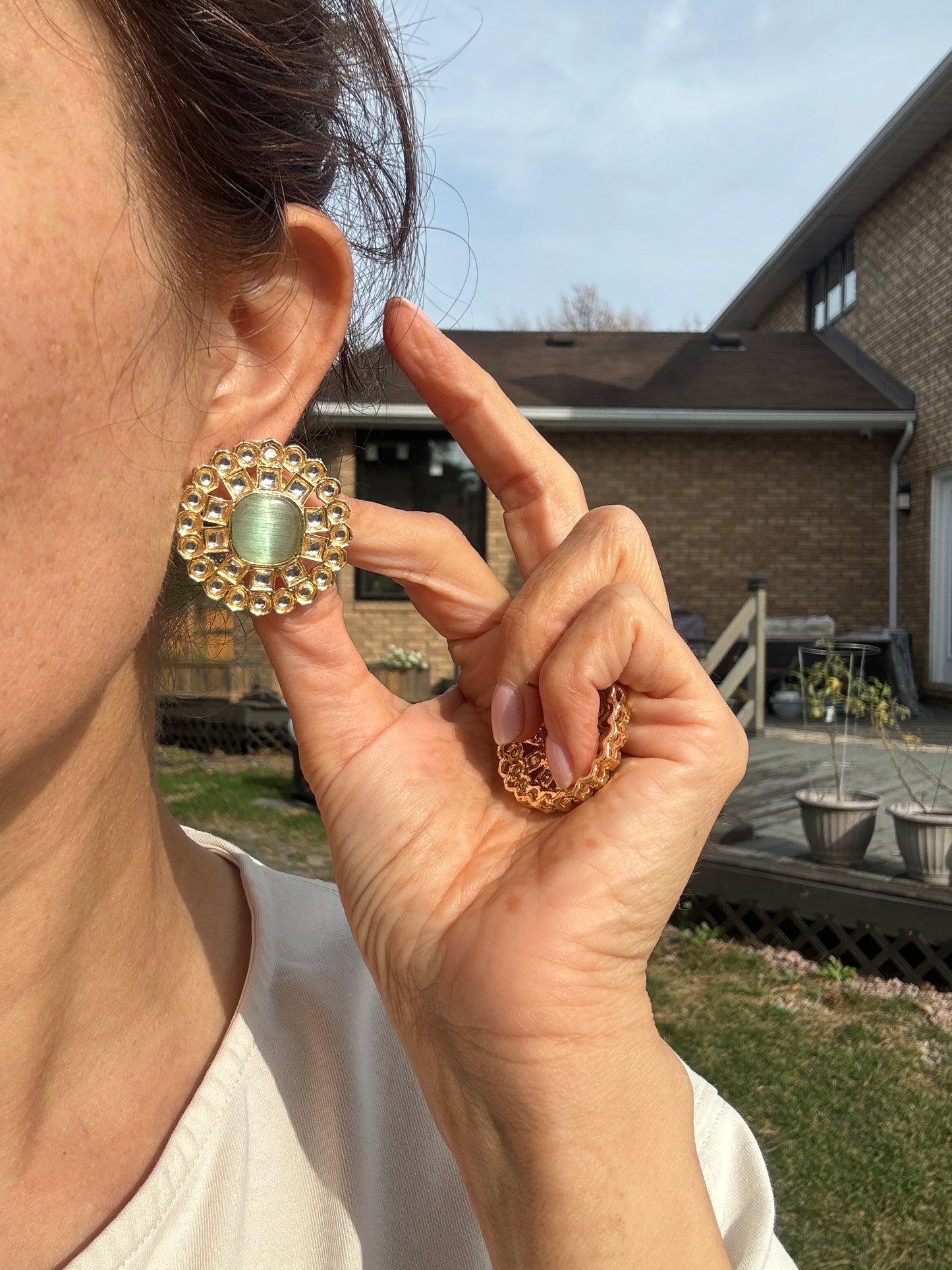 Mint Kundan Stud Earrings Gold Online | Begum’s Gems