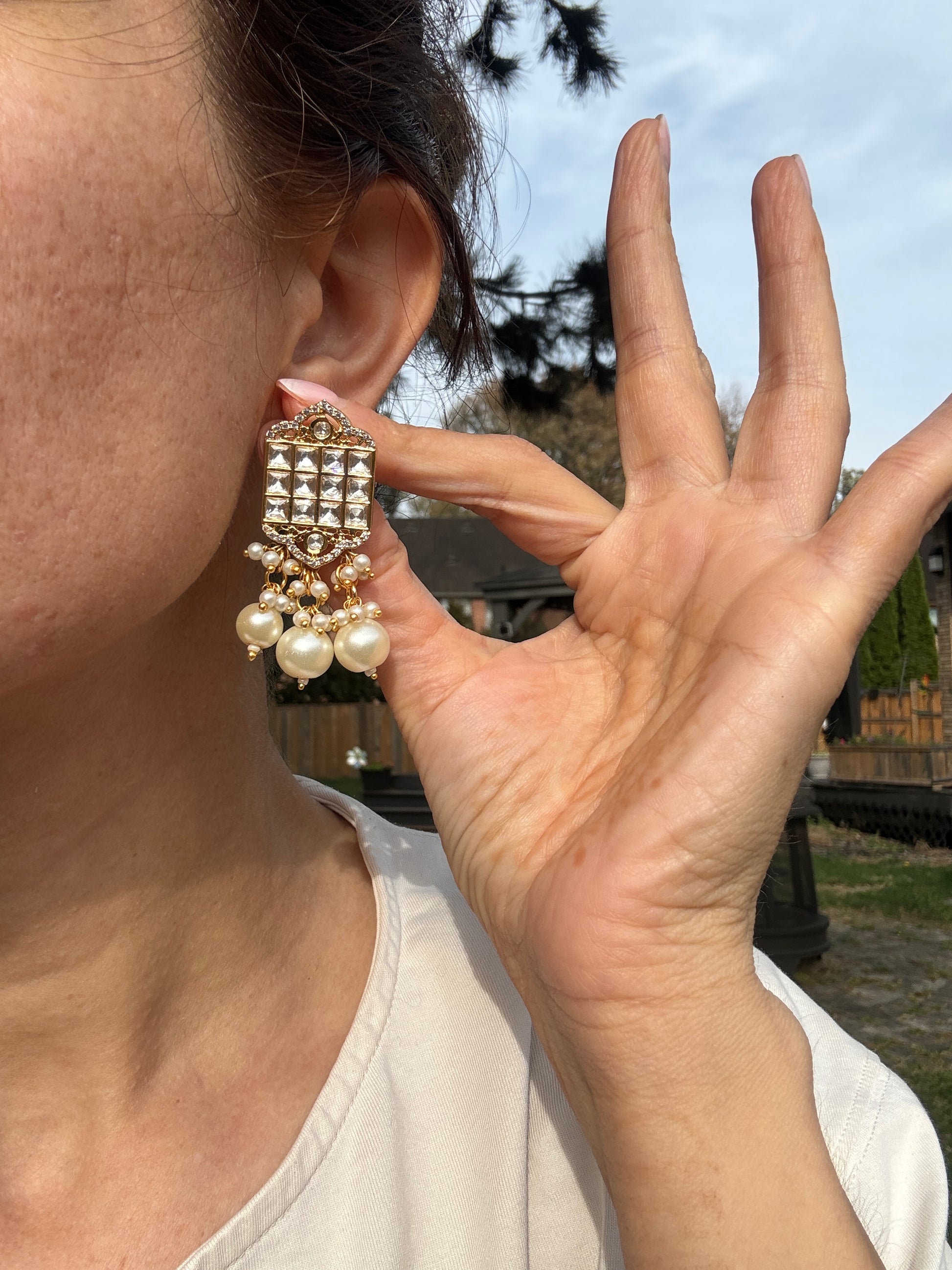 Pearl Glass Kundan Set Earrings