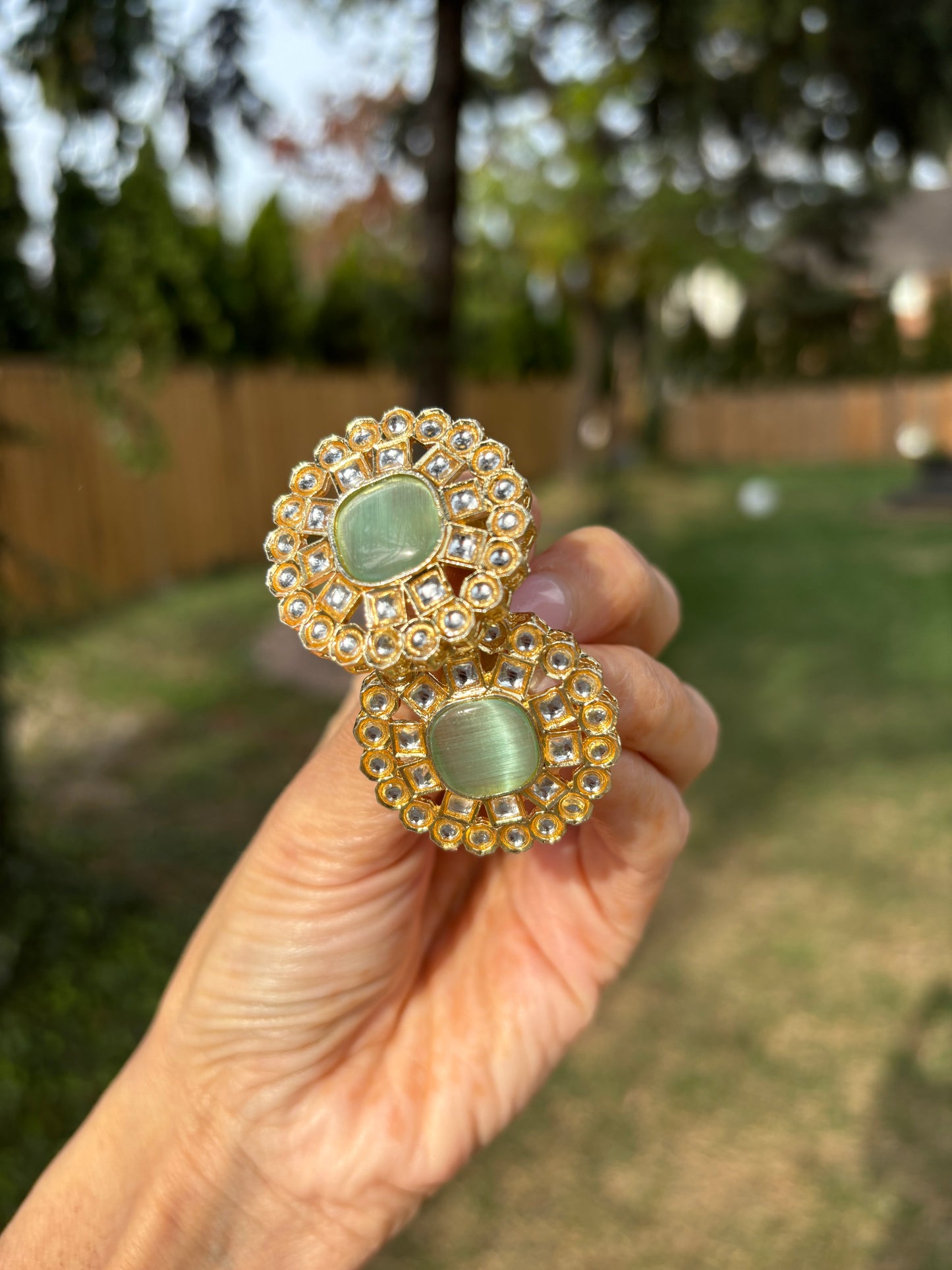 Mint Kundan Stud Earrings Gold Online | Begum’s Gems